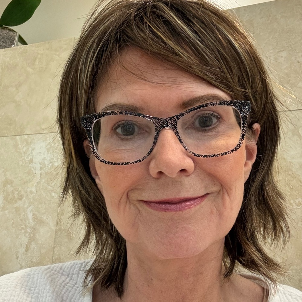 Meet your Posher, Melanie